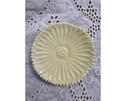 Bordje Daisy - Geel - Yellow - Bloom - Madeliefje - Bloemenbordje - Bloemen Schaaltje - Sieraden Schaaltje - Petit Four Bordje - Theezakjes Schaaltje - Flower