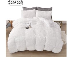 Bovista Fluffy Dekbedovertrek - Teddy Dekbedovertrek - Fleece Dekbedovertrek - Pluche - Dekbed - Deken - Inclusief Kussenslopen - Wit 229x229cm
