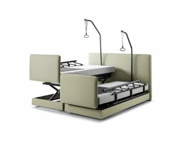 Boxspring CareLift – Hoog-Laag Bed 2-persoons Elektrisch Verstelbaar 200x210 cm – Verzorgingsbed / Seniorenbed – incl. voetbord, zijpanelen & papegaai – Groen