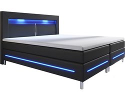 Boxspringbed / Boxspring Norfolk - 140 x 200 cm - Zwart - LED - Incl. Matras & Topper