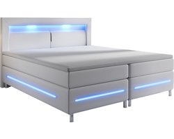 Boxspringbed / Boxspring Norfolk - 180 x 200 cm - Wit - LED - Incl. Matras & Topper