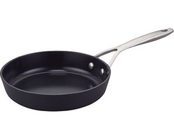 Brabantia Zenn Koekenpan- Ø 20 cm –100% gerecycled hoogwaardig -aluminium - keramische dubbele antiaanbaklaag -duurzaam– rvs steel - geschikt voor Inductie - 100% PFAS Vrij – Donker blauw