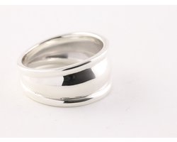 Brede hoogglans zilveren ring met ribbels - maat 20.5