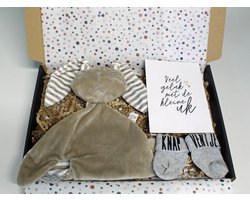 Brievenbus cadeau Hoera een Baby - knuffel met naam - cadeau baby - cadeau zwangerschap - kraam cadeau -cadeau jongen