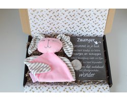 Brievenbus cadeau knuffelkonijn roze - cadeau zwangerschap - kraam cadeau - babyshower