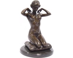 Bronzen beeld - "Nieuwe ketting" - naakte vrouw - sculptuur - 29 cm hoog