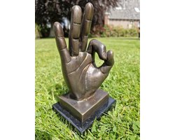 Bronzen beeld van hand met 'OK' handgebaar , kado, brons beeld , hand