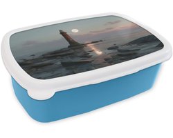 Broodtrommel Blauw - Lunchbox Vuurtoren - Stenen - Water - Maan - Brooddoos 18x12x6 cm - Brood lunch box - Broodtrommels voor kinderen en volwassenen