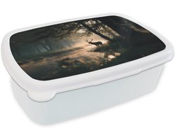 Broodtrommel Wit - Lunchbox Hert - Bosbeek - Mystiek - Brooddoos 18x12x6 cm - Brood lunch box - Broodtrommels voor kinderen en volwassenen