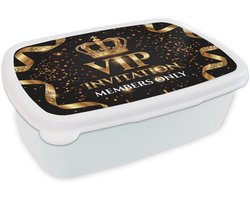Broodtrommel Wit - Lunchbox Uitnodiging - VIP - Kroon - Goud - Brooddoos 18x12x6 cm - Brood lunch box - Broodtrommels voor kinderen en volwassenen