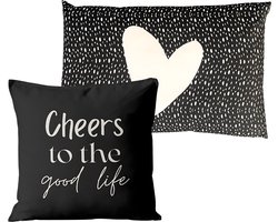 Buitenkussens COMBI DEAL 2 STUKS (binnen & buiten) - tuinkussen - interieur - tuin - sierkussen - tuinaccessoires - tuininrichten - Cheers - zwart hart - 40x40cm - met tekst - sierkussen - buitenkussen