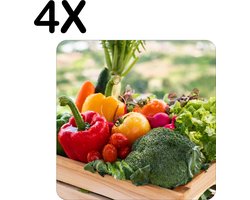 BWK Luxe Placemat - Groente in een Houten Kistje - Set van 4 Placemats - 40x40 cm - 2 mm dik Vinyl - Anti Slip - Afneembaar