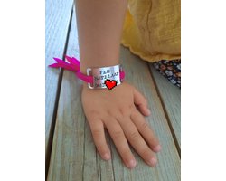 By_Evelien SOS Pols bandje voor Kinderen Tag - Ketting Gepersonaliseerd - Noodarmband - Baby - Kind - Verstelbaar - Telefoonnummer - Graveren - Waterproof - Aluminum - Schoolreisje - Vakantie - Volwassen - Dagje weg - Pretpark