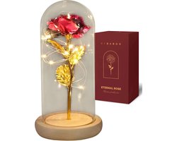 By Maroo Red Rose - Eeuwige Roos in Glazen Stolp met LED - Rozen Rood & Goud - Liefdes Cadeau Boeket dames - Verjaardag Cadeau Vrouw, Moeder, Mama, Vriendin, Oma - Geschenkset - Decoratie bruiloft - Housewarming Verwenpakket - Cadeautje