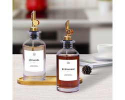 Candala Set van 2 azijn- en olieflessen, keuken, olie- en azijndispenser met verzwaarde schenktuit, set van 2 gouden koffiesiroopdispenser, met waterdicht etiket, trechter en bamboe dienblad (350 ml)