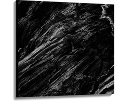 Canvas - Donkere Stenen Rotsen van Bergen - 100x100 cm Foto op Canvas Schilderij (Wanddecoratie op Canvas)