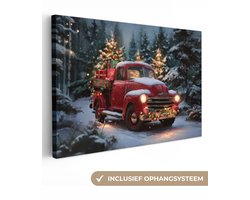 Canvas schilderij 120x80 cm - Exclusieve wanddecoratie Kersttruck - Sneeuwbos - Rood - Muurdecoratie woonkamer - Kamer decoratie - Schilderijen op canvas - Kerstdecoratie voor binnen - Kerstversiering - Kerstmis versiering