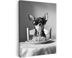 Canvas schilderij 60x80 cm - Wanddecoratie Chihuahua - Hond - Zonnebril - Humoristisch - Zwart - Wit - Spaghetti - Muurdecoratie woonkamer - Slaapkamer decoratie - Kamer accessoires - Schilderijen op canvas