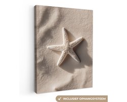 Canvas schilderij 60x80 cm - Wanddecoratie Strand - Zeester - Zand - Beige - Muurdecoratie woonkamer - Slaapkamer decoratie - Kamer accessoires - Schilderijen op canvas