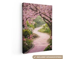Canvas schilderij 80x120 cm - Exclusieve wanddecoratie Kersenbloesem - Natuur - Sakura - Pad - Japanse tuin - Muurdecoratie woonkamer - Slaapkamer decoratie - Kamer accessoires - Schilderijen op canvas
