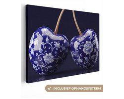 Canvas schilderij 80x60 cm - Exclusieve wanddecoratie Porselein- Kersen - Delfts - Blauw - Muurdecoratie woonkamer - Slaapkamer decoratie - Kamer accessoires - Schilderijen op canvas
