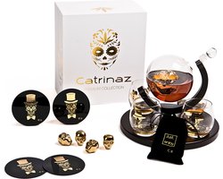 Catrinaz® Whiskey Karaf Set Skull – 0,9L – Handgeblazen Karaf – Luxe Cadeauset met 4 Glazen, Gouden Whiskey Stenen & Onderzetters – Giftbox
