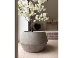 Causeway Bay Grote pot Crea Low Hexa I Greige I 53x32cm