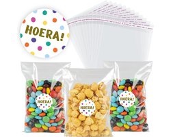 Cellofaanzakjes - 12x15cm - 50 zakjes - Transparant - Met 60 Stickers "Hoera" - Cellofaan Zakjes Transparant - Uitdeelzakjes Transparant - Sluitstickers