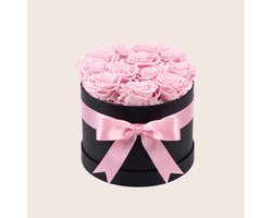 Charle Roses Signature - Rozenbox met 12 echte houdbare rozen - 20 x 14,5 cm - Powder Pink lichtroze - zwarte cadeaubox met lint