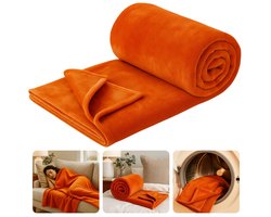 Cheqo® Fleece Deken - Plaid Flannel - Terracotta Oranje - 150 x 200 cm - Comfortabele Plaid - Zachte Textuur - Hoogwaardig Polyester - Eenvoudig Schoon Te Maken - Dekentje - Duurzame Fleece - Royale Afmetingen - Warme Deken