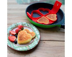 CHPN - Bakvorm - Pannekoekenvorm - Eier vorm - Mal - Pancake mold - Erg mold - Hartjes - Heart shsaped - Valentijnsdag - Ontbijtje - Bakken - Bak vorm