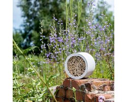 CJ Wildlife Insectenhotel - Isabela - Rond Bijenhotel - Insectenhuis voor o.a. Bijen, Hommels & Lieveheersbeestjes - Bijenkast met Vervangbaar Bamboe Huisje - Grijs