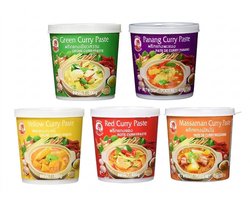Cock Brand Currypasta Probeerpakket - 5 x 400g - 5 Authentieke Thaise Smaken: Groene, Rode, Gele, Panang & Matsaman Curry - Voordeelverpakking voor de Echte Thaise Keuken Met Kajal Sticker