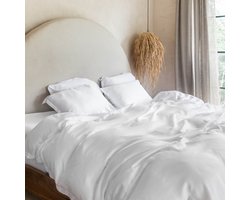 Coco & Cici - Bamboe Dekbedovertrek 200 x 220 cm - 2 Persoons Beddengoed - Wit - 2 Kussenslopen (60x70) - 100% Eco Bamboe
