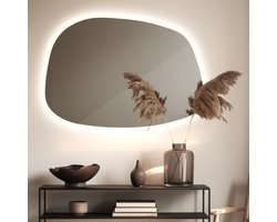 Coloray Toiletspiegel LED - Organische Spiegel Met LED Verlichting - 67,9 cm x 47 cm - Grote Organische Badkamerspiegel LED - Spiegel Organisch Met Licht - Neutraal Licht - Minimalistisch LED Spiegel - LED Organische Badkamerspiegel