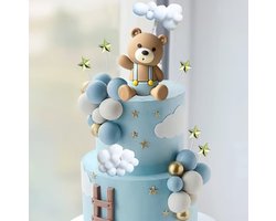 Complete Taartdecoratie Set – Teddybeer met Wolken, Sterren en Ballen – Blauw & Goud (28-delig)