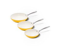 Cook & Pan 3-Delige Koekenpan Pannenset Sunny Side Geel Ø 20, 24 & 28 cm - PFAS vrij - Alle Warmtebronnen - Koekenpannenset met 7 jaar Garantie - Keramische Anti Aanbaklaag - Vaatwasserbestendig - Gas, Inductie, Elektrisch, Oven - Koekenpan Set