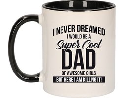 Cool dad of awesome girls cadeau beker / mok - zwart met wit - papa / verjaardag / Vaderdag