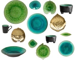 Costa Nova Riviera servies zeer uitgebreide start set 14 delig - Onderbord Tomato - Dinerbord Azur - Diep bord Azur - Ontbijtbord Azur - Hydrangea bord goud - Kom op pootjes klein Azur - Alchemille bord Tomato - Hydrange bord Tomato - Beker Azur -