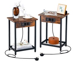 COSTWAY Nachtkastje met laadstation, set van 2, bijzettafel met roosterplank, banktafel met 2 USB-poorten, 2 stopcontacten en verstelbare voetkussens, voor slaapkamer, woonkamer