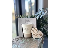 Creaties van Hier - Mok met houten hartje - Beker - Blij met jou - Keramiek - Ceramics - 9 x 8 cm