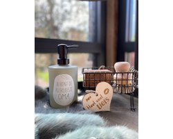 Creaties van hier - zeeppompje oma met houten hartje - glas