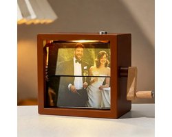 Custom Photo Flipbook – 8 Foto's – Gepersonaliseerd Houten Fotoboek met Licht – Handmatige Animatiebox – Cadeau Huwelijk | Verjaardag | Vaderdag