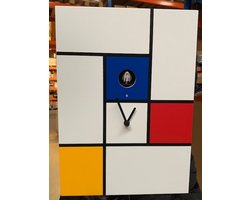De koekoeksklok Mondriaan van Italiaanse designmerk Diamantini & Domeniconi is een opvallende design-koekoeksklok geïnspireerd op de kunststijl van Piet Mondriaan. De klok heeft de iconische strakke lijnen met lichtsensor / met geluidsregelaar