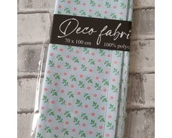 Deco Stof, 100% Polyester, quilten, patchwork, embroidery, 70 x 100 cm, Print lichtblauw met bloemen