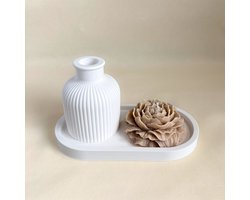 Decoratie set-Ovale Tray Set met Geribbelde Mini Vaas & Pioen Kaars - Geschenkset voor Vrouwen – Ovaal Plateau / Dienblad met Geribbelde Mini Vaas & Pioen Kaars- Beige/Wit