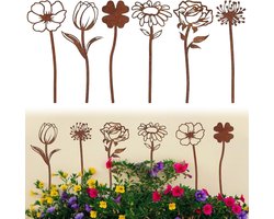 Decoratie voor de tuin met roestige bloemen, tuinprikker en sfeervolle buitenversiering voor balkon, patio en bloempotten