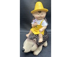 Decoratief polyresin dier "meisje op egel - meerkleurig - hoogte 16x14x9 cm - Woonaccessoires - Decoratieve beeldjes