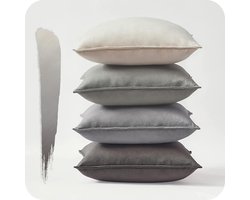 Decoratieve Grijze Kussenhoezen 50cm x 50cm - Fluffy Velvet Kussens voor Bank en Woonkamer - Set van 4 Stuks