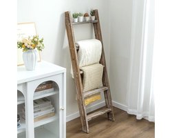 Decoratieve houten ladderplank voor handdoeken en dekens